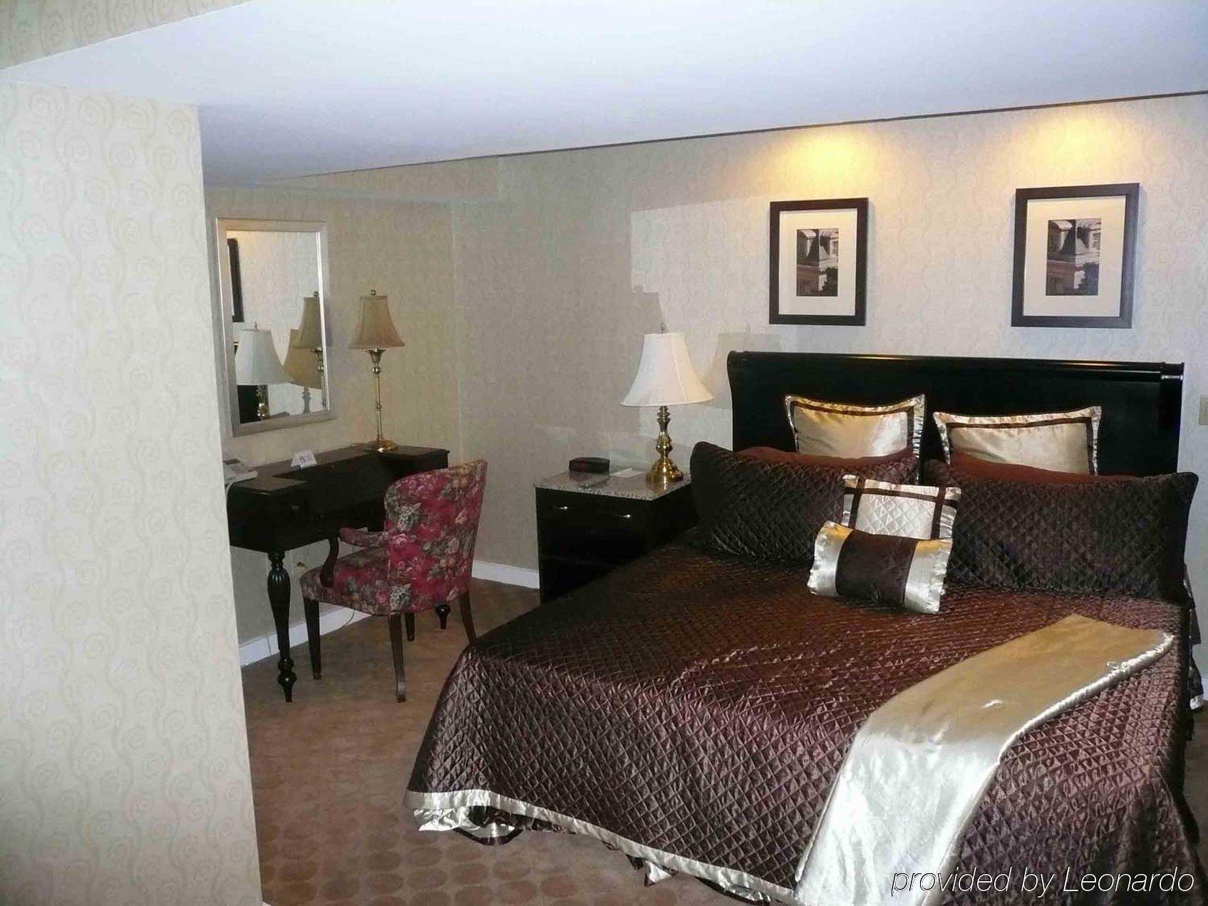 Dupont Circle Embassy Inn By Found Washington Room photo