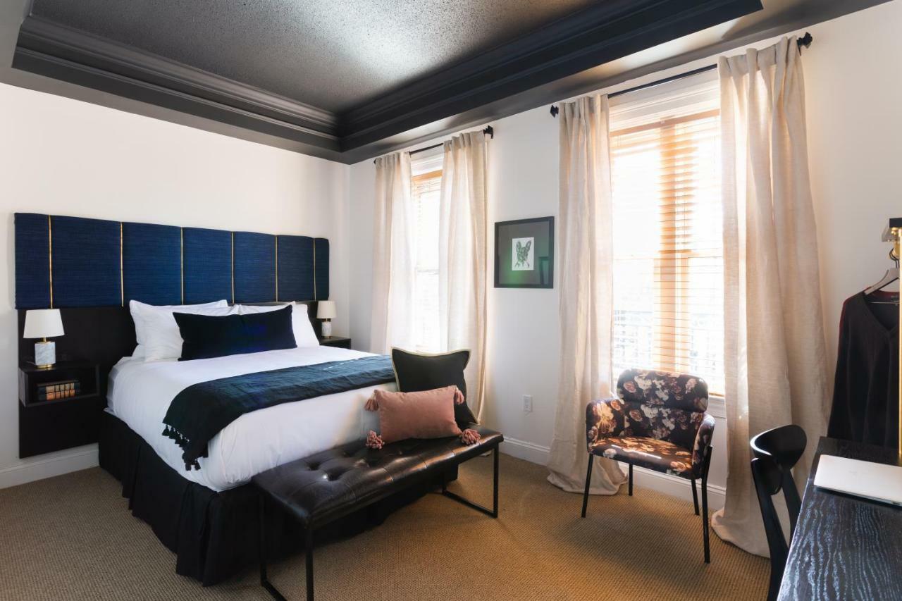 Dupont Circle Embassy Inn By Found Washington Exterior photo